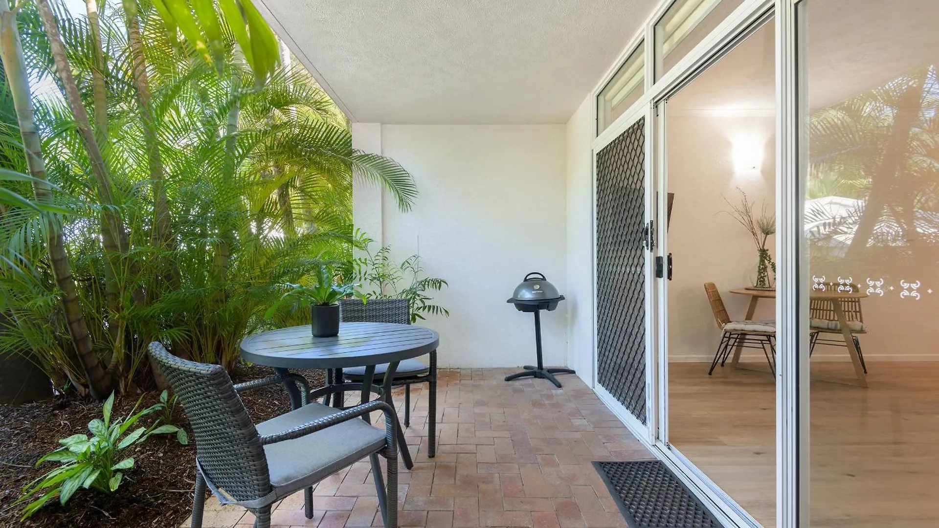 Ocean Palms Apartments Port Douglas