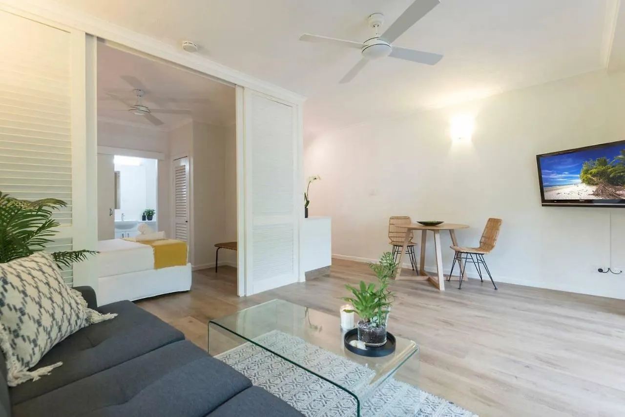 Ocean Palms Apartments Port Douglas