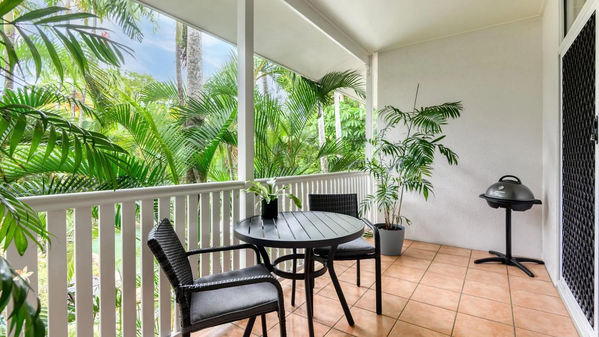 Ocean Palms Apartments Port Douglas